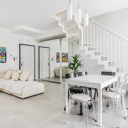 Luxury - Exclusive With Private Box Villa Milano